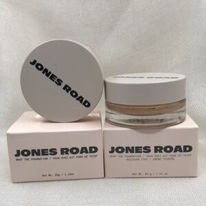 Jones Road what the Foundation shade medium 2 packs new